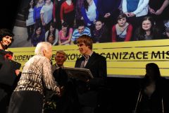 Cenu si odnesli i vysokoškolští studenti a jejich nezisková organizace Mise naděje. © Karel Cudlín